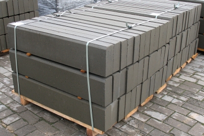 Side concrete stones